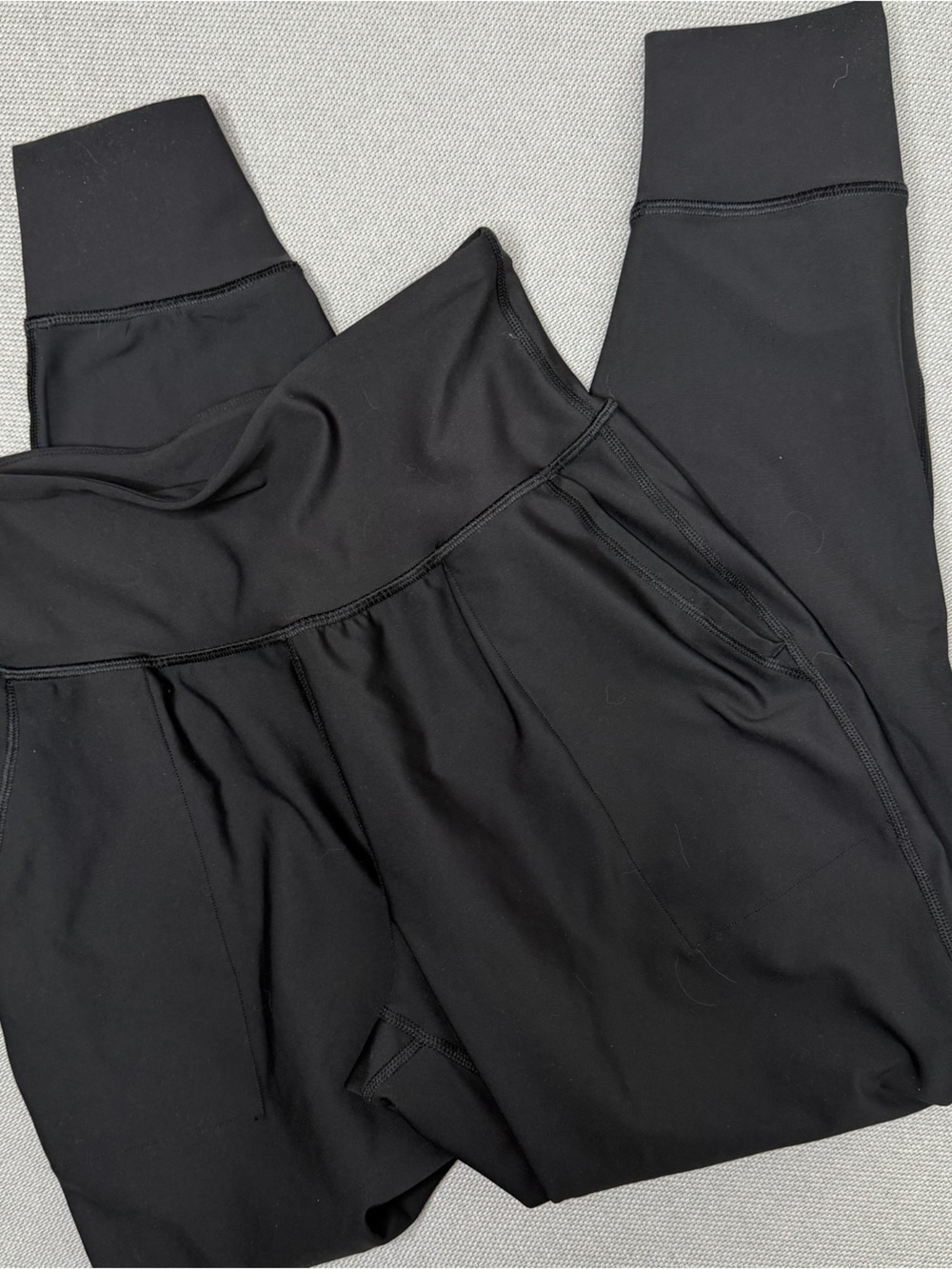 Old Navy Bundle of 2 Pants Elevate Legging Jogger High Rise Go Dry Size Small - Picture 2 of 5